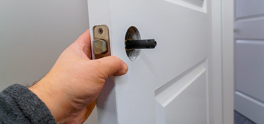 Nighttime Locksmith For Lock Repair in Homeland, CA