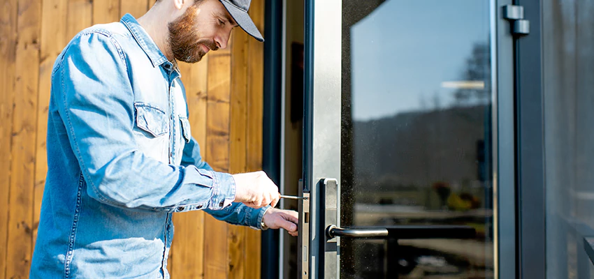 Frameless Glass Storefront Door Locks Replacement in Homeland, CA