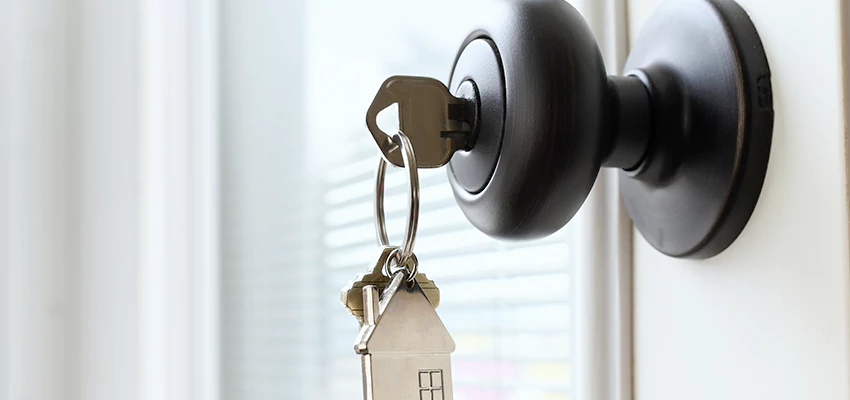 Bifold Door Knob Replacement in Homeland, California